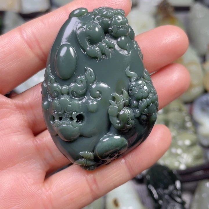 和田玉未镶嵌挂件