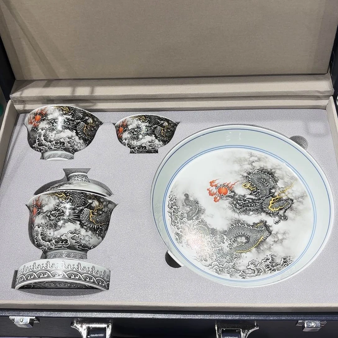 瓷片景德镇瓷器展和