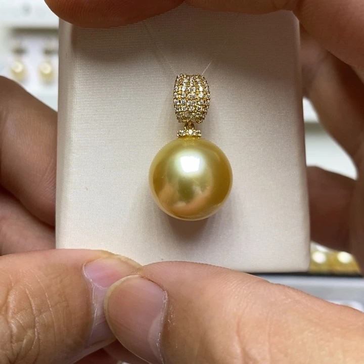 18K金镶嵌海水珍珠金珍珠吊坠