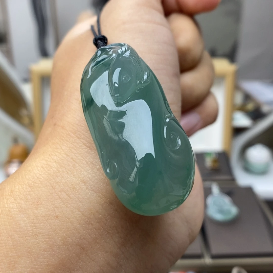 【闪购商品】颈饰未镶嵌翡翠C****视鱼