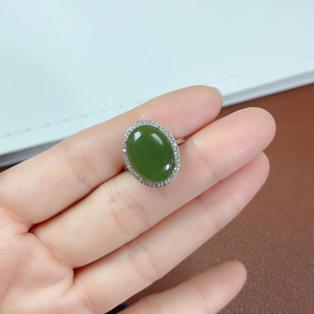 天然和田玉碧玉菠菜绿大蛋面戒指 925银镶玉鸽子蛋戒指气质