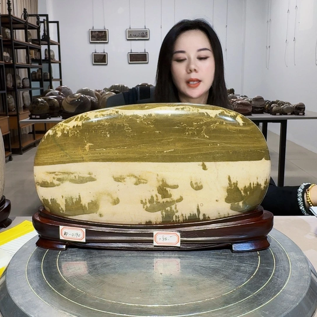 26×15×3 长江画面石摆件