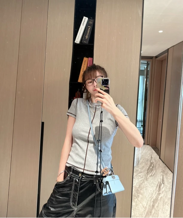 T恤拼色常规修身型修身百搭显瘦短款小香风设计感韩版拼接