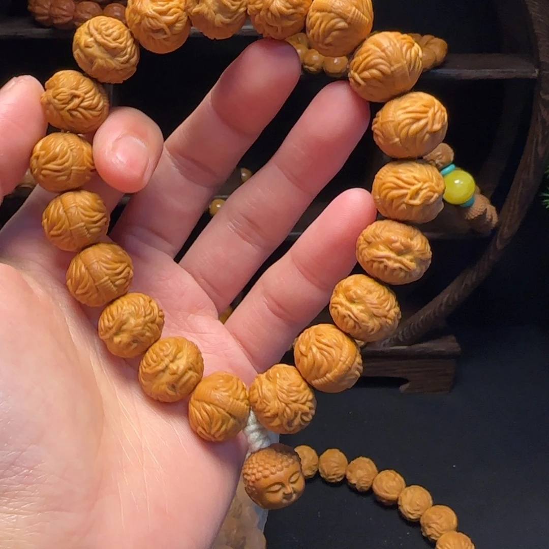 葵***手吊坠猴头核桃猴头