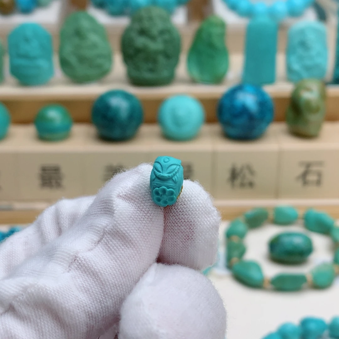 绿松石未镶嵌挂件狐狸