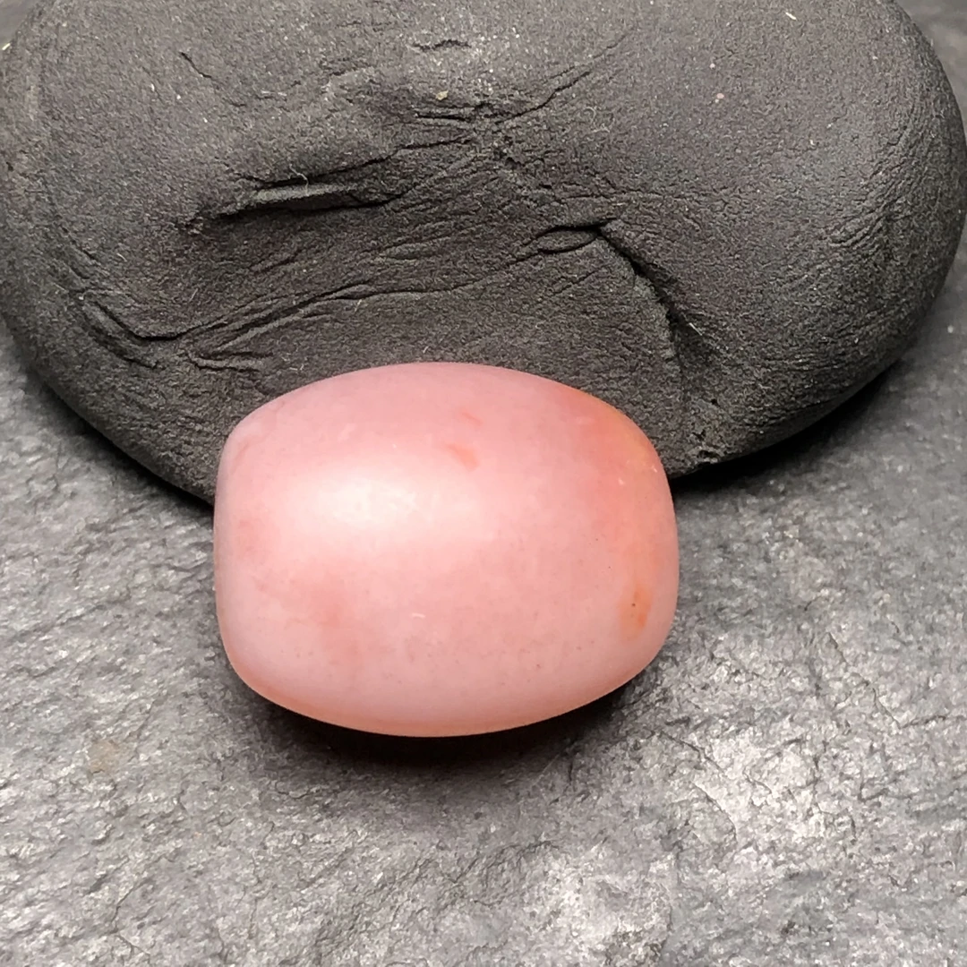 原矿川料南红玛瑙纯手工打磨尺寸16x13毫米