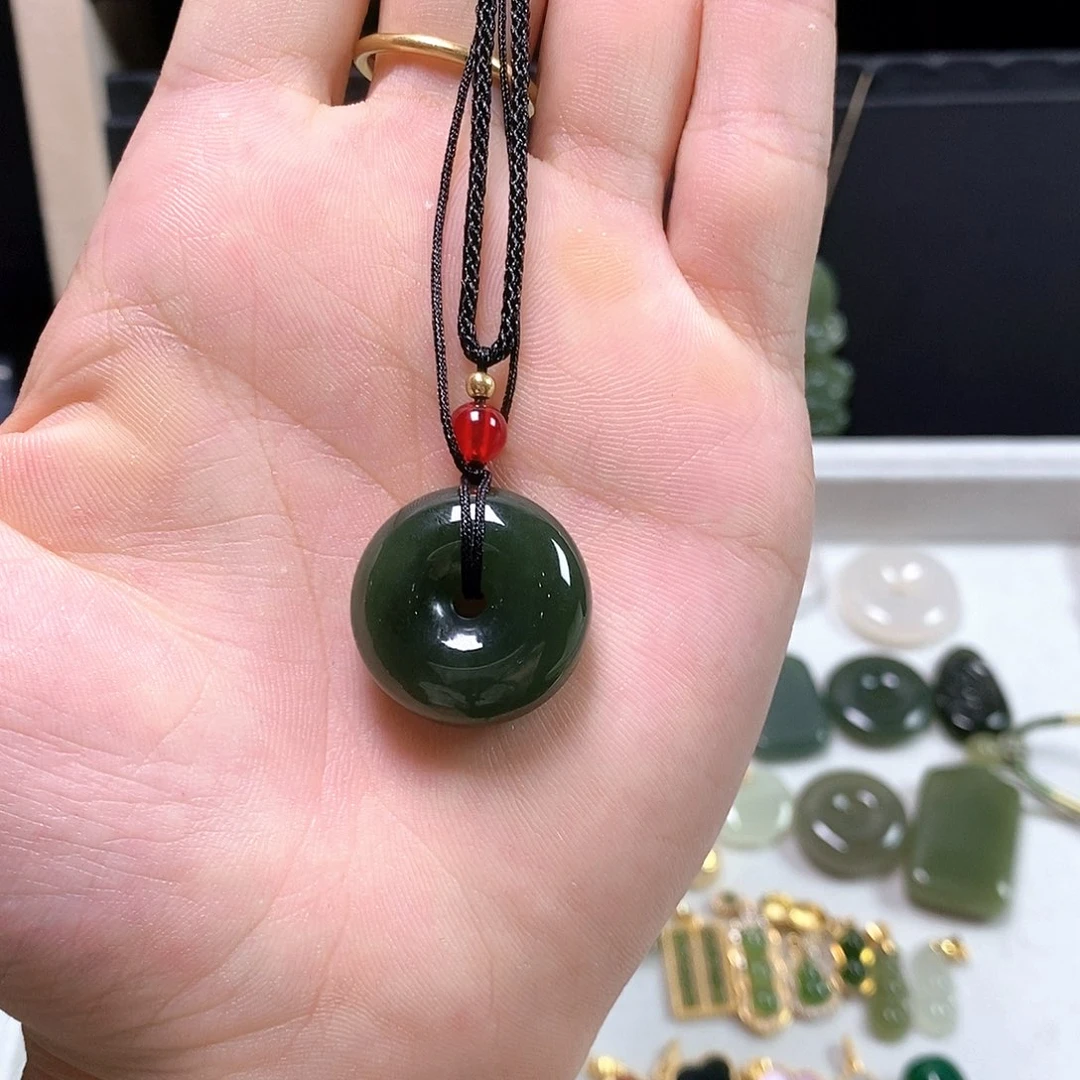 和田玉未镶嵌吊坠(不含链)