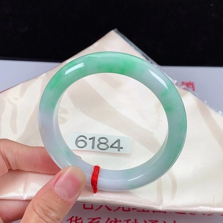 【闪购商品】翡翠手镯未镶嵌57圈口