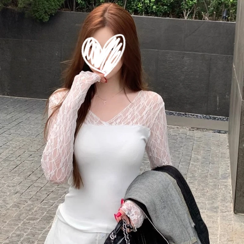 2025年秋季新款美式复古蕾丝拼接长袖T恤修身显瘦纯欲辣妹女上衣