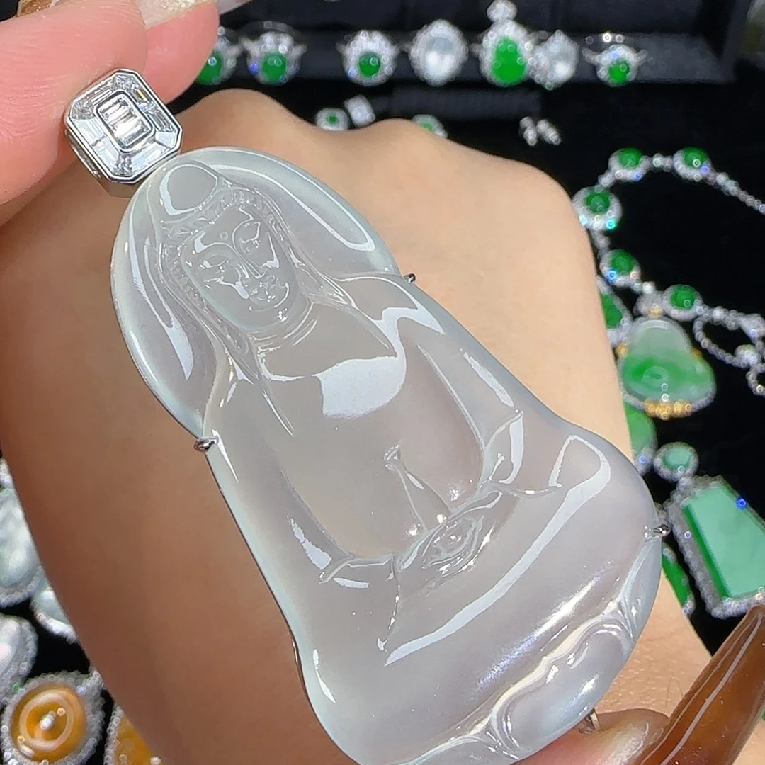 翡翠18K金镶嵌颈饰天然翡翠