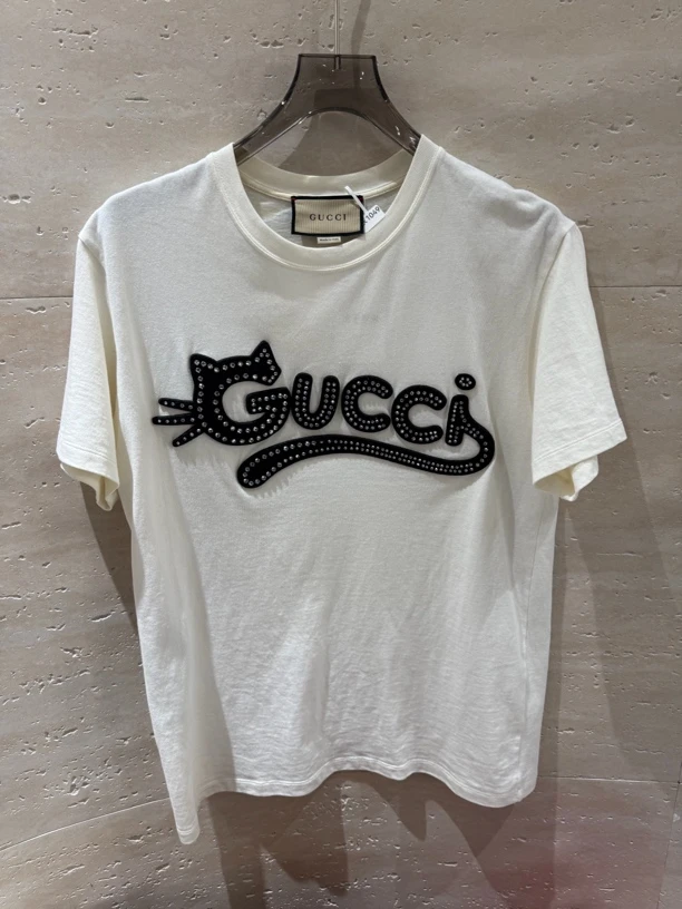 99新 GUCCI/古驰 衣服肩宽 47 胸围104衣长67尺码s编码 1049