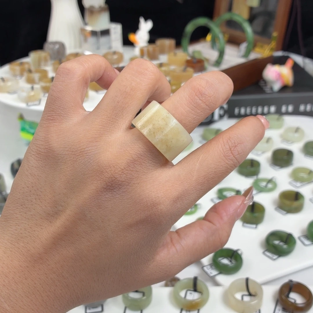 和田玉（糖玉）未镶嵌戒指Q24柠檬黄直切18.0不退换16码