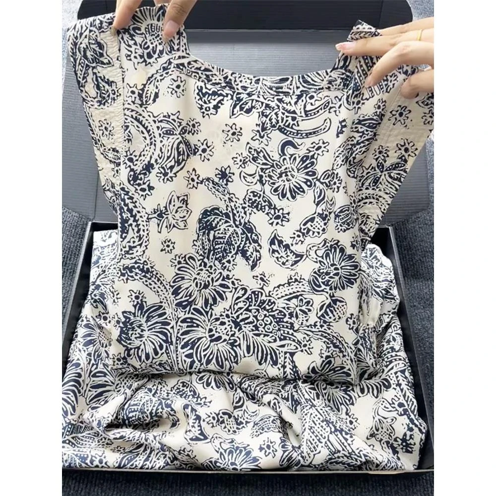 冷淡系独特别致韩系氛围感穿搭超好看无袖碎花连衣裙子女夏季新款