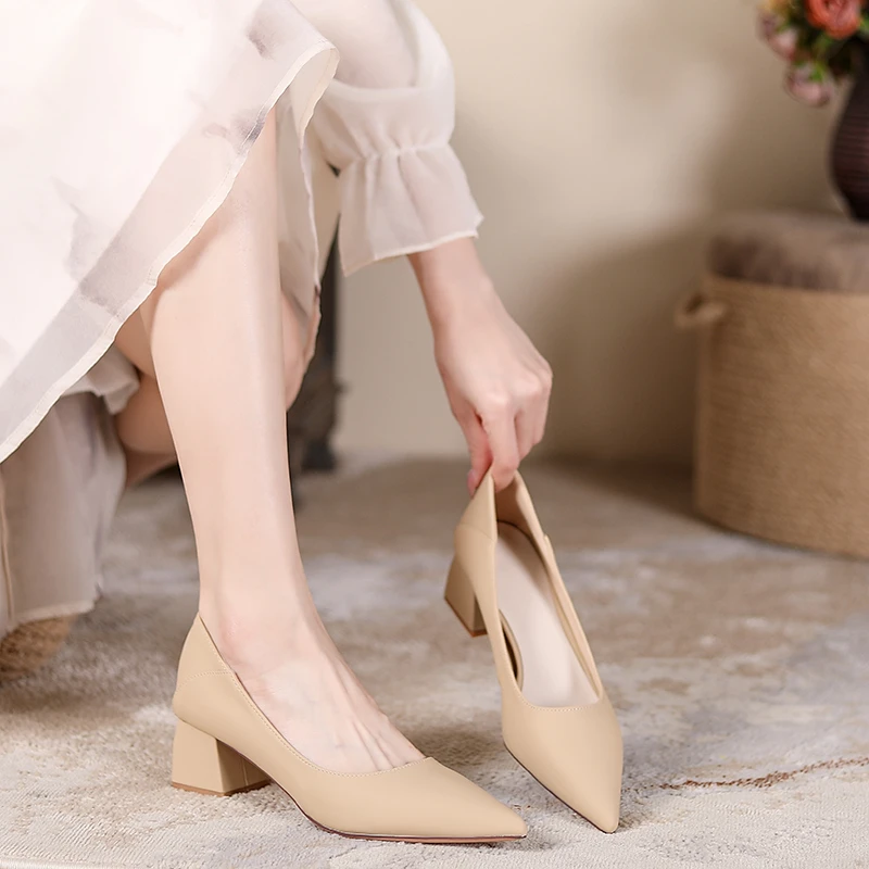 34-40码5厘米羊皮真鞋女粗跟新款尖头职业工作鞋不磨脚不累脚单鞋