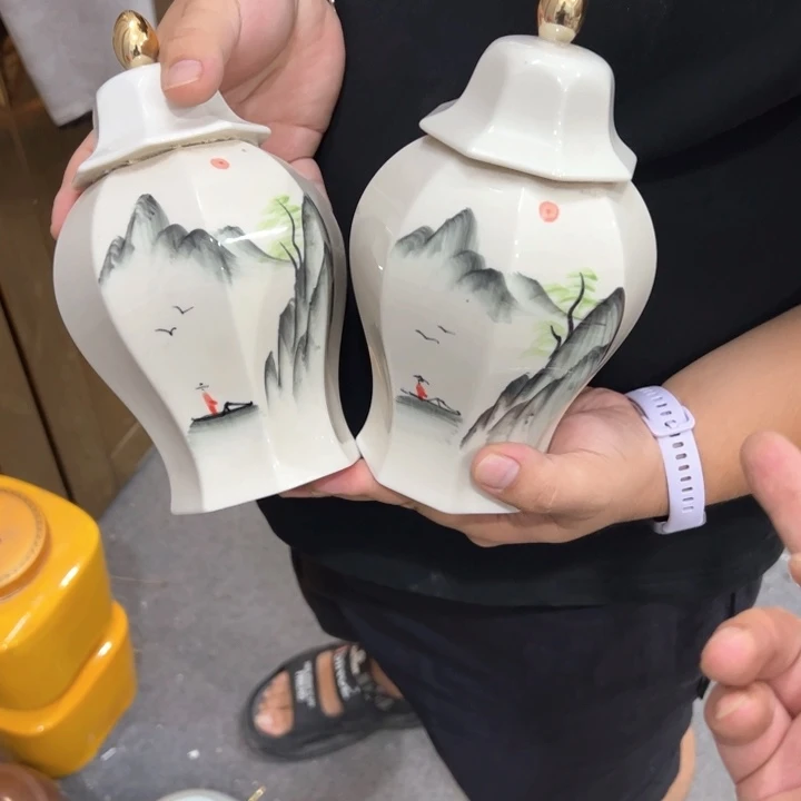 瑕疵福利品陶瓷茶叶罐介意勿拍