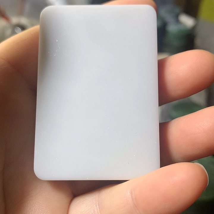 颈饰未镶嵌和田玉（糖玉）