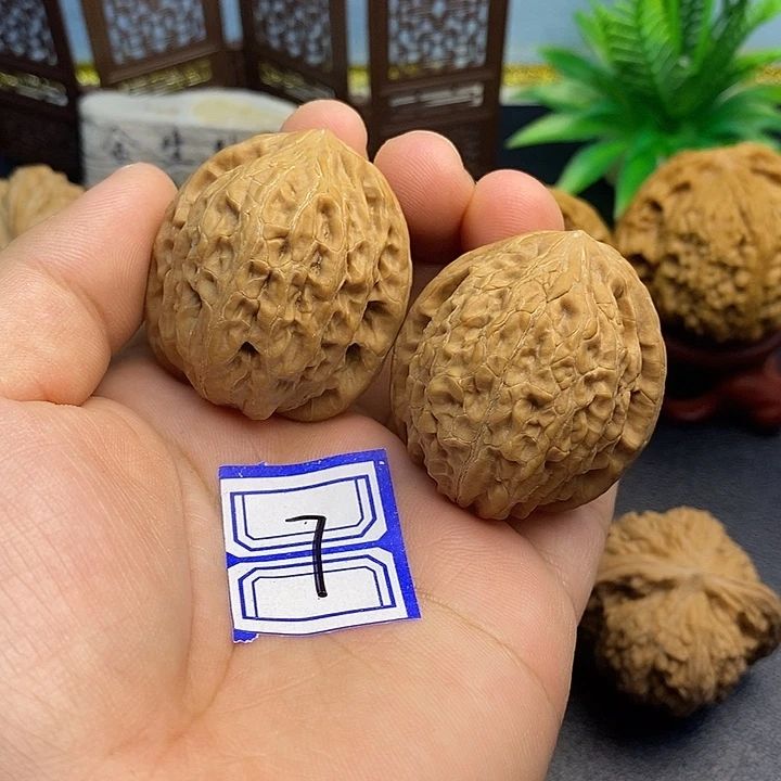 文玩核桃把件36铁锤