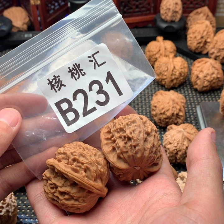 吊坠文玩核桃金麒麟