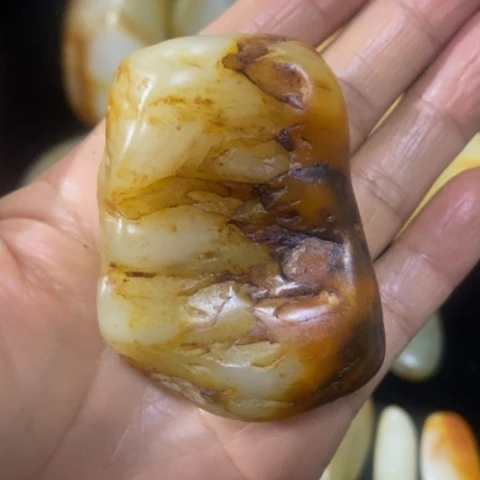 和田玉（糖玉）未镶嵌挂件