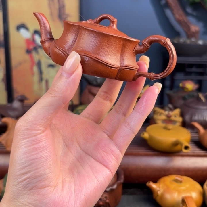 R*哥是一所完全符合学校要求与