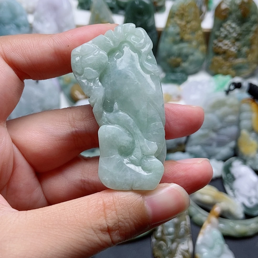 翡翠未镶嵌颈饰翡翠