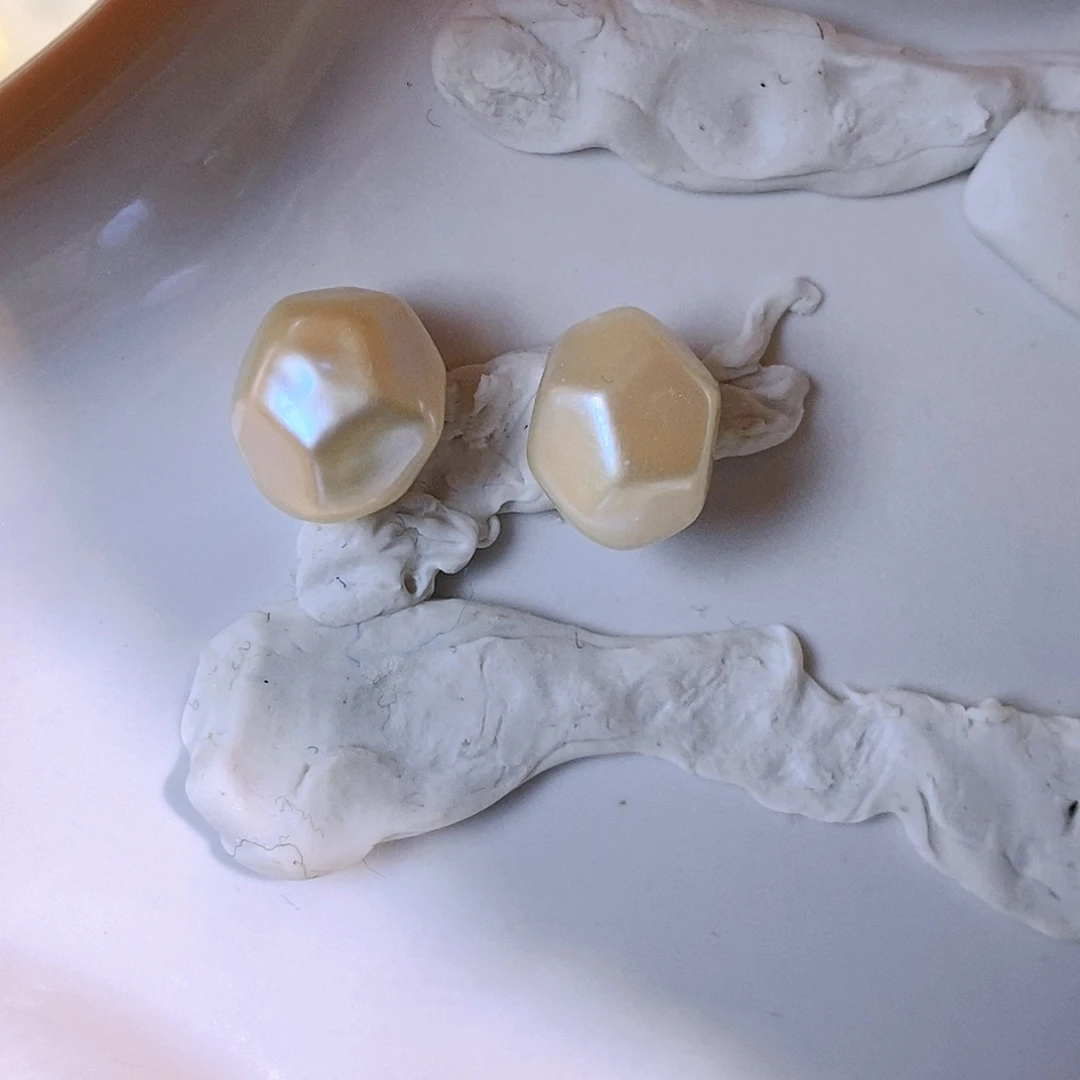 淡水珍珠耳饰未镶嵌