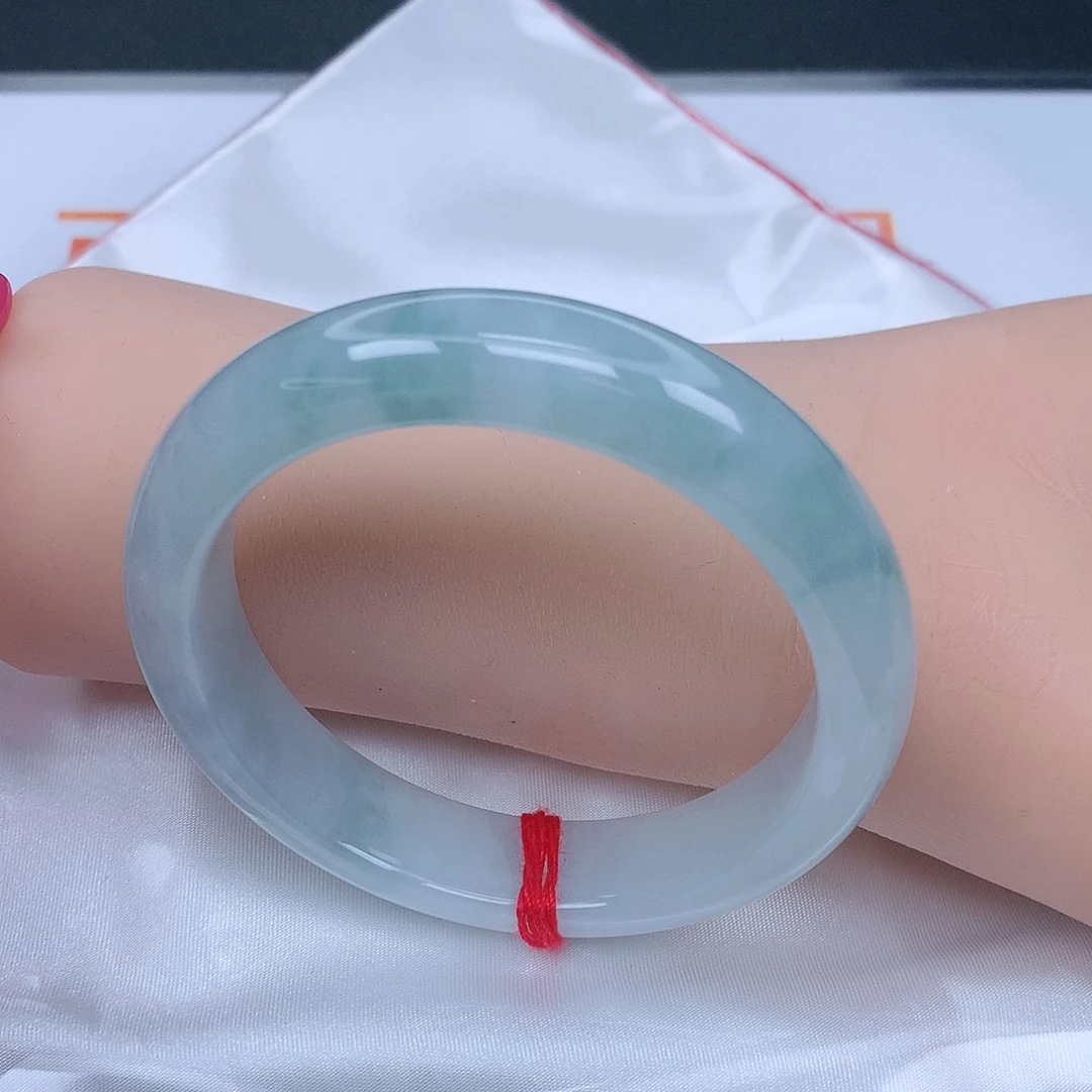 【闪购商品】未镶嵌手镯翡翠，56