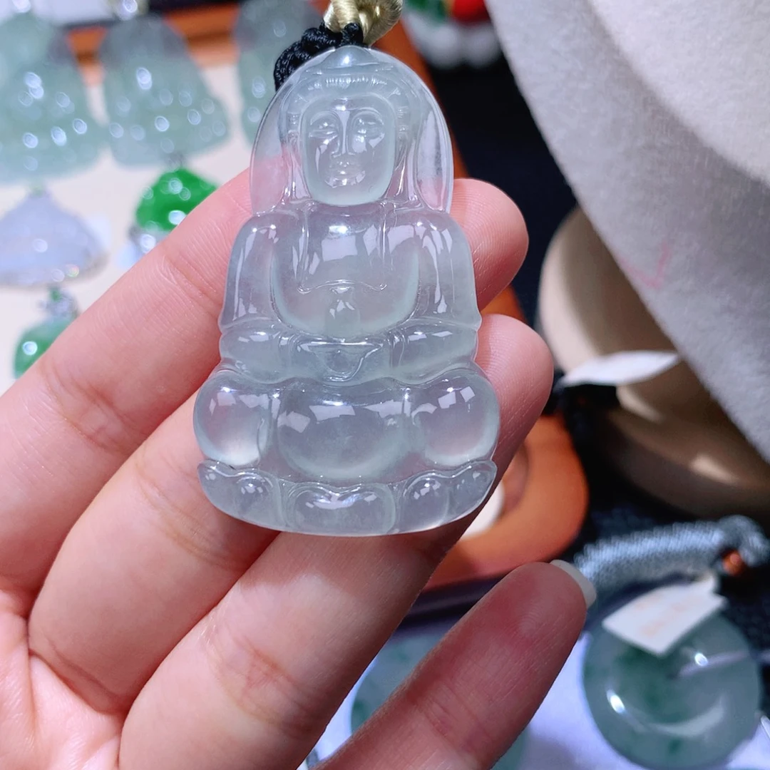 颈饰未镶嵌翡翠观音