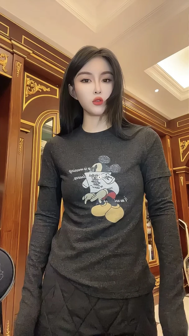 欧洲站2025秋季新款设计款小众百搭拼接假两件时尚休闲显瘦上衣潮