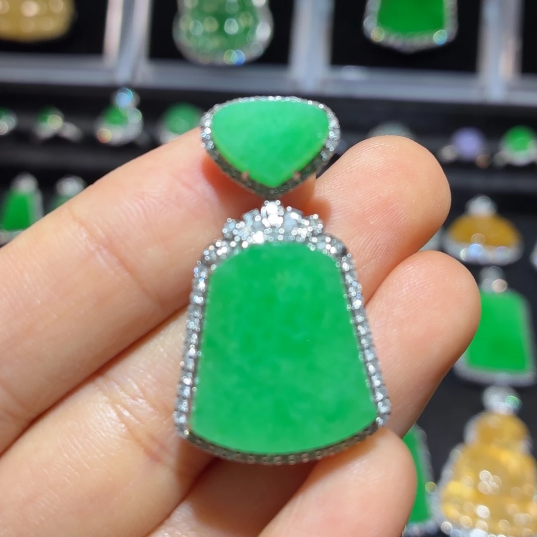 翡翠18K金镶嵌吊坠(不含链)翡翠