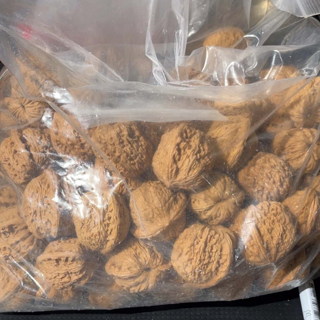 文玩核桃吊坠一兜绣球泥鳅背单只