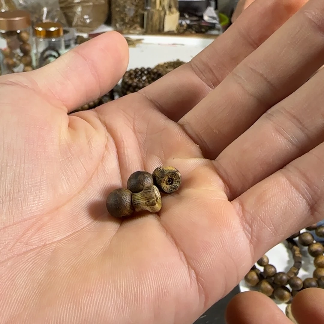 奇楠沉香三通葫芦头两个