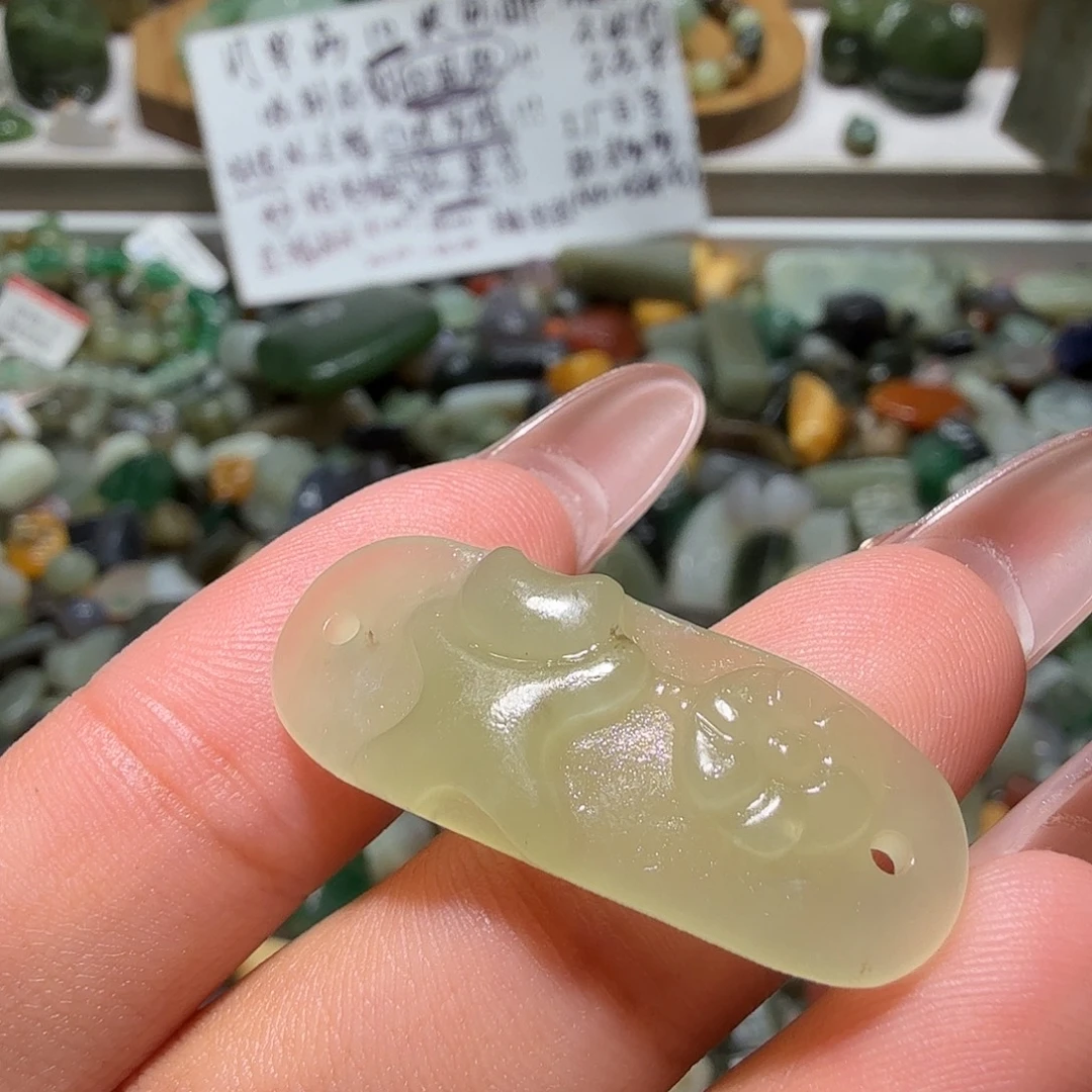 和田玉未镶嵌珠宝奇石