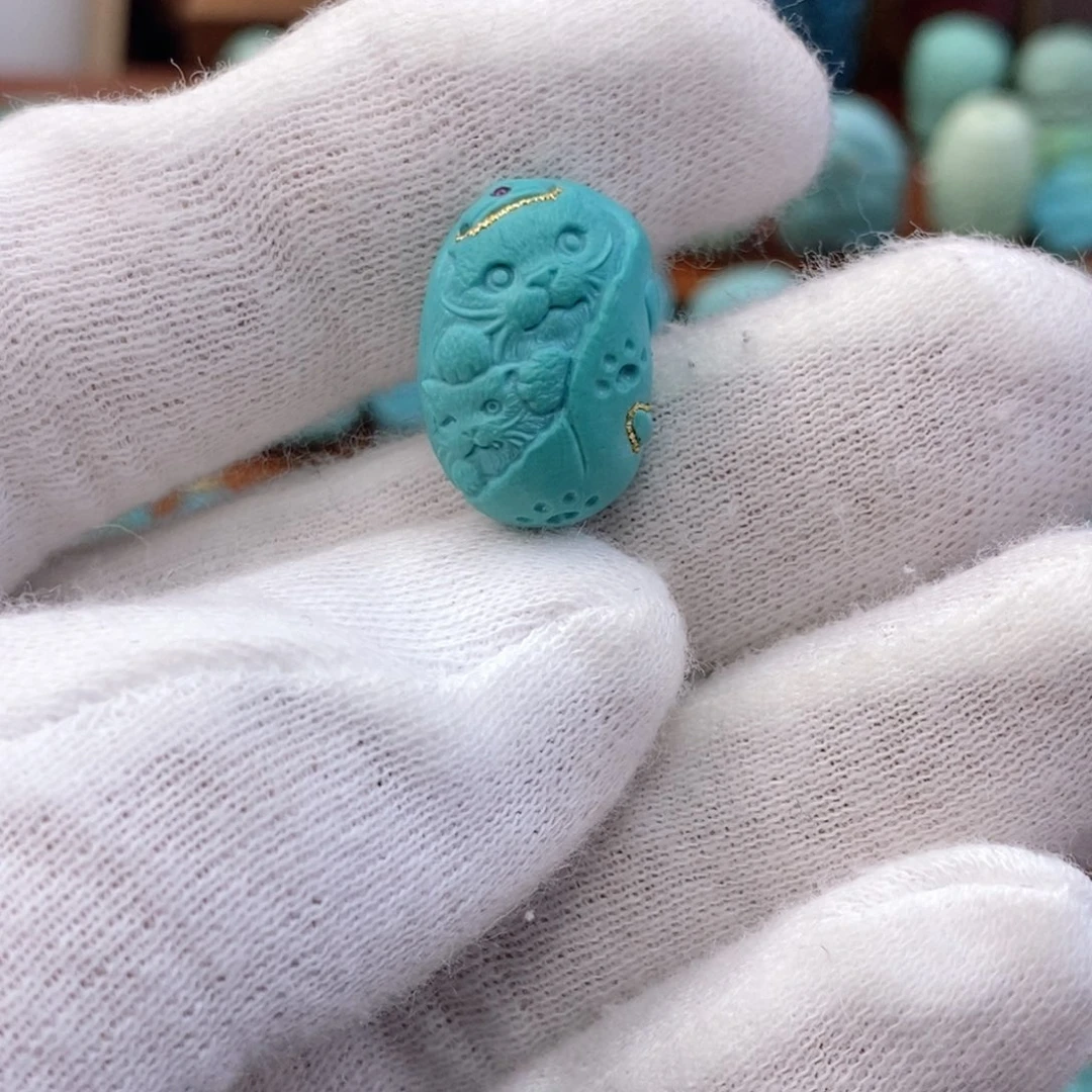 绿松石未镶嵌珠宝奇石