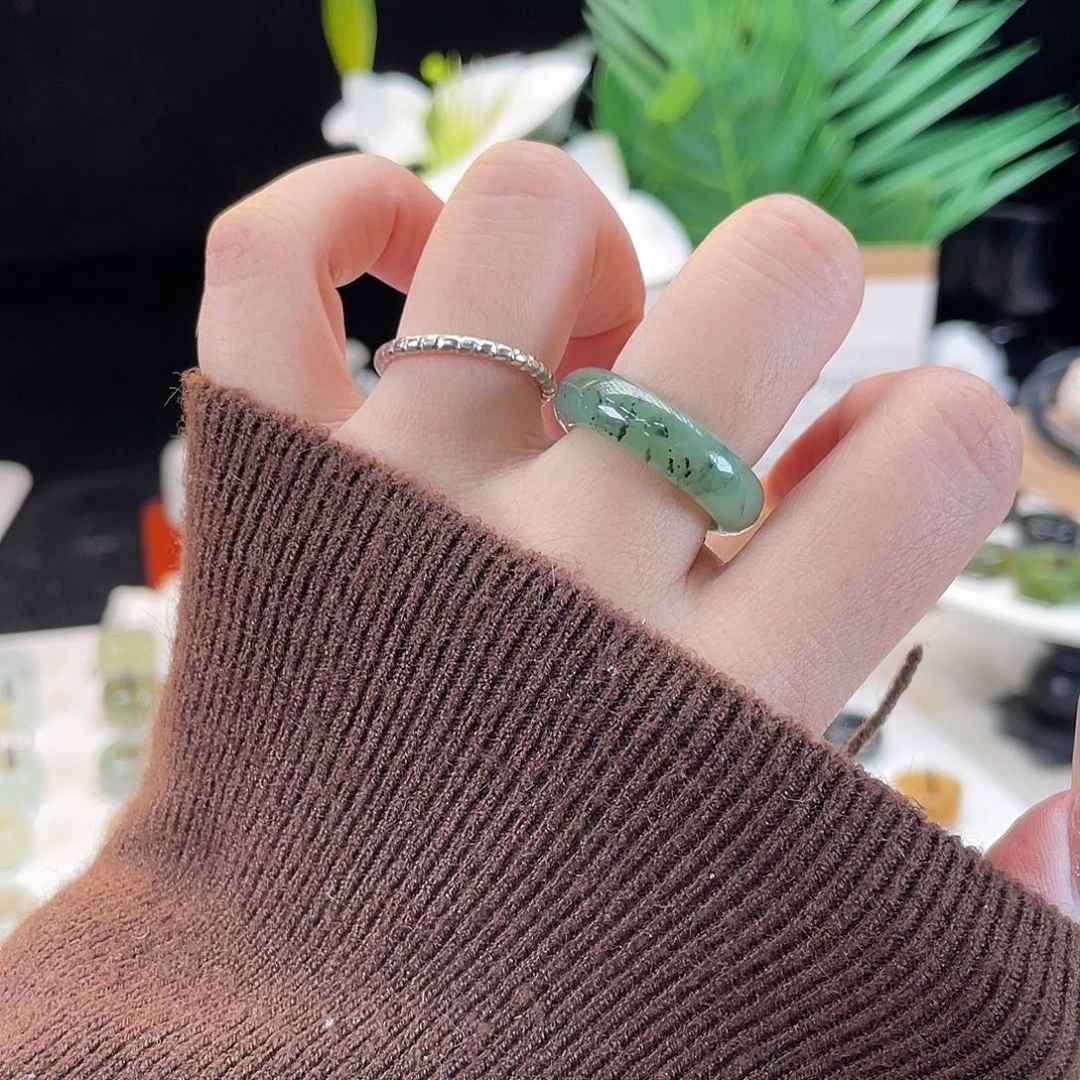 和田玉未镶嵌戒指E1碧玉泥鳅背17.3不退换