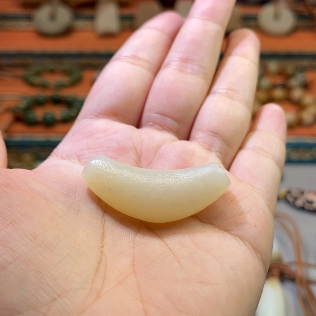 颈饰未镶嵌和田玉王*祥