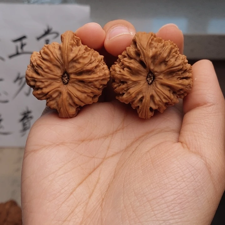 离***群文玩核桃吊坠南疆5678