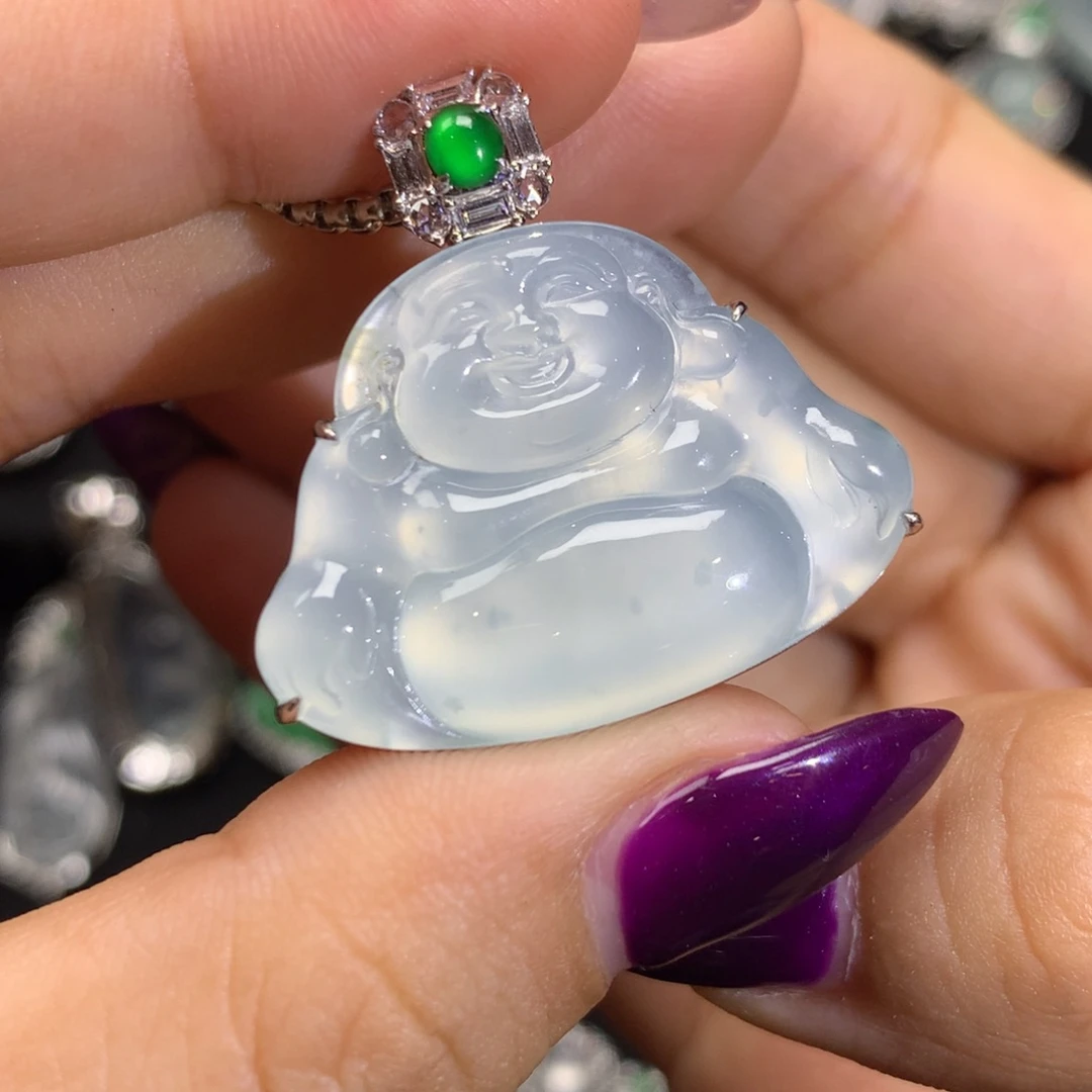 @****翡翠18K金镶嵌颈饰佛公