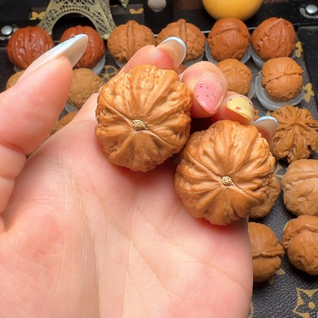 亚***援文玩核桃把件大肚佛