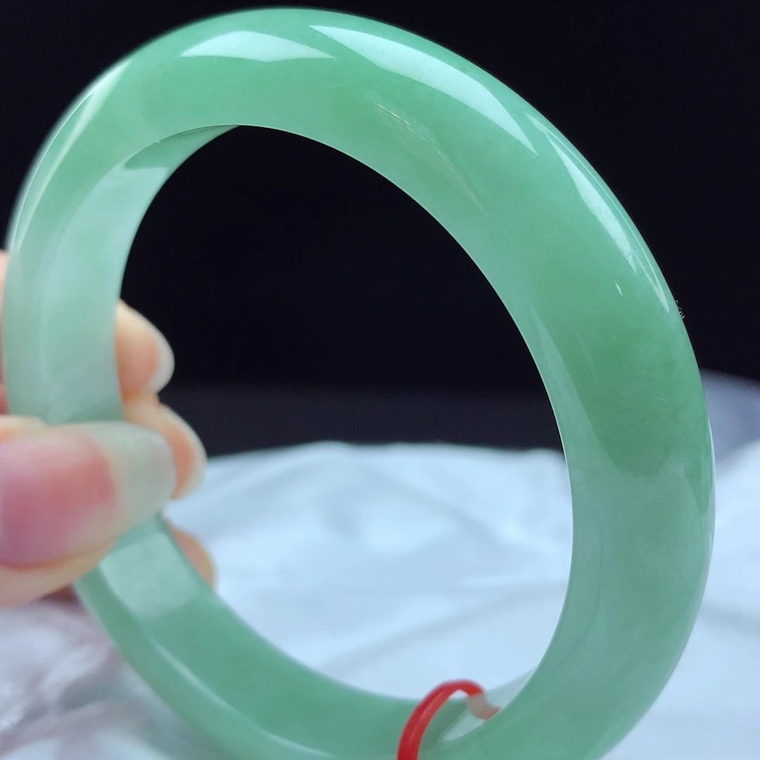 未镶嵌手镯翡翠96195，