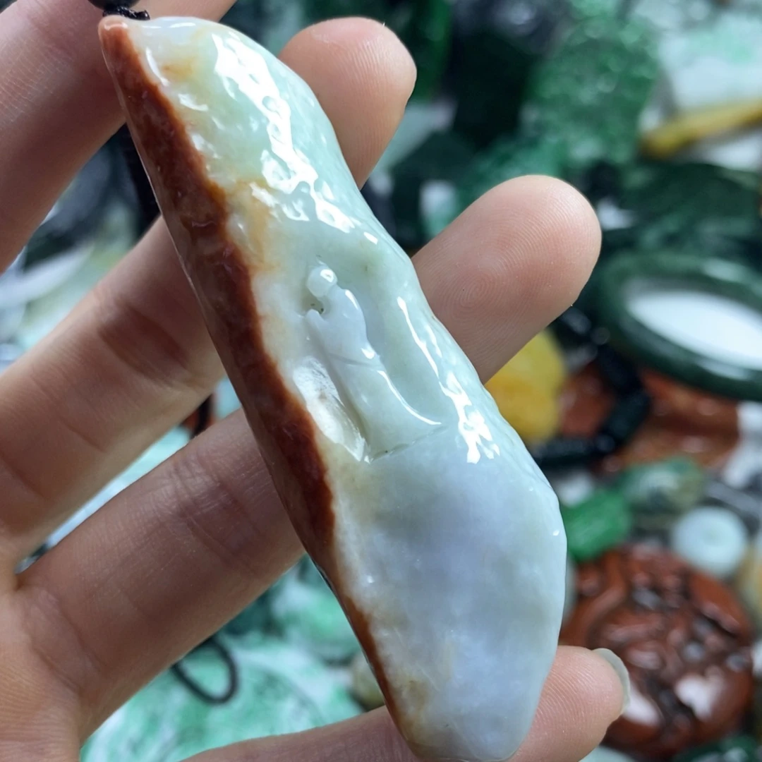 翡翠颈饰未镶嵌吊坠