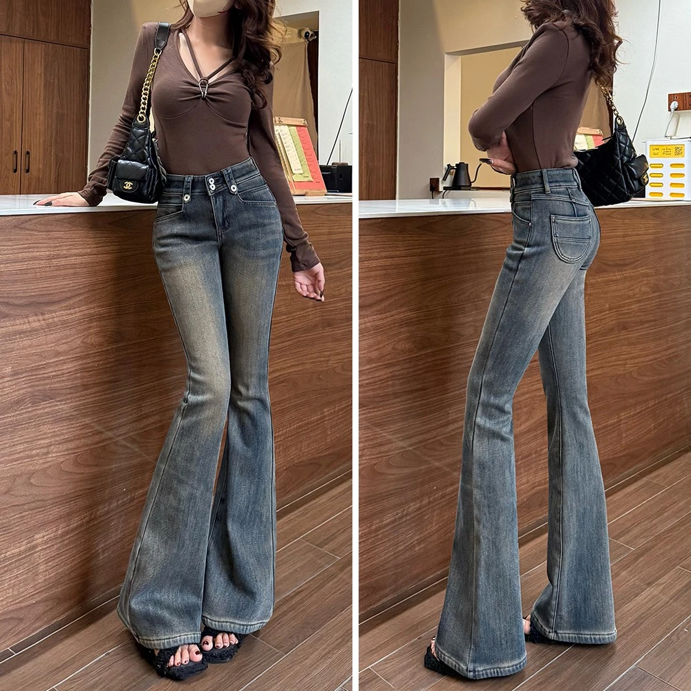 早春新款复古设计感蜜桃臀口袋微喇叭裤弹力高腰时尚百搭牛仔裤女