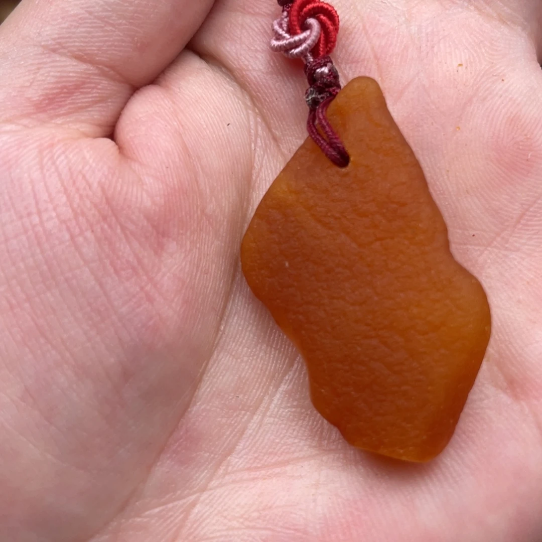 未镶嵌蜜蜡珠宝奇石