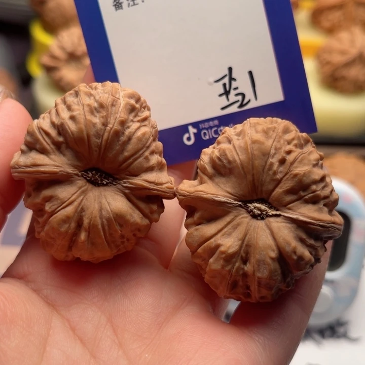 吊坠文玩核桃思*文玩核桃1