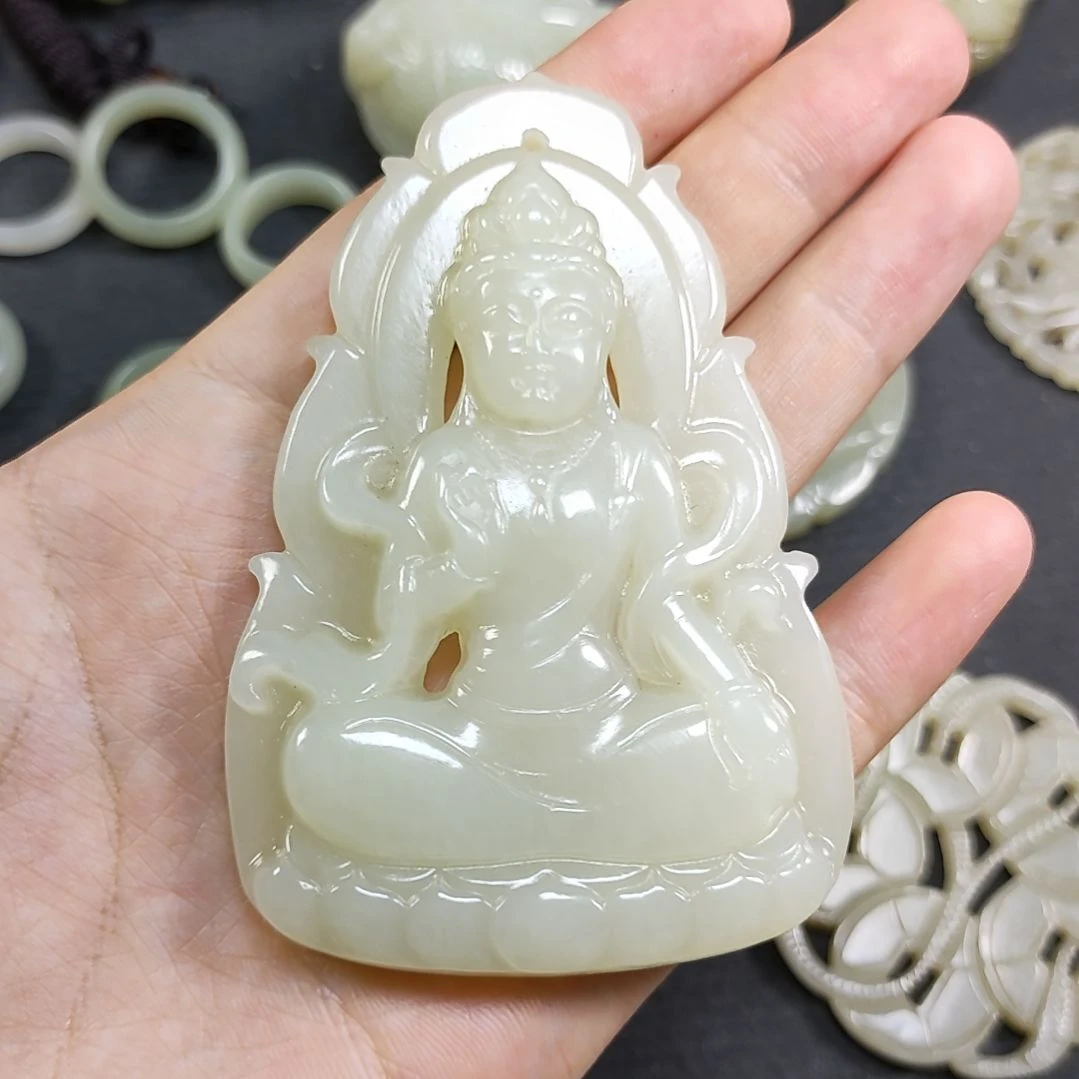 和田玉未镶嵌颈饰