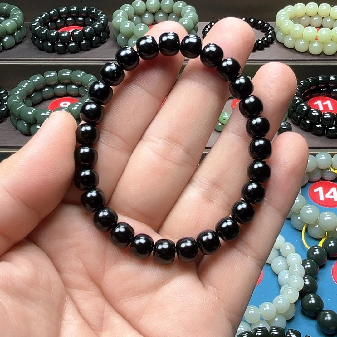 嬷***~和田玉未镶嵌手链