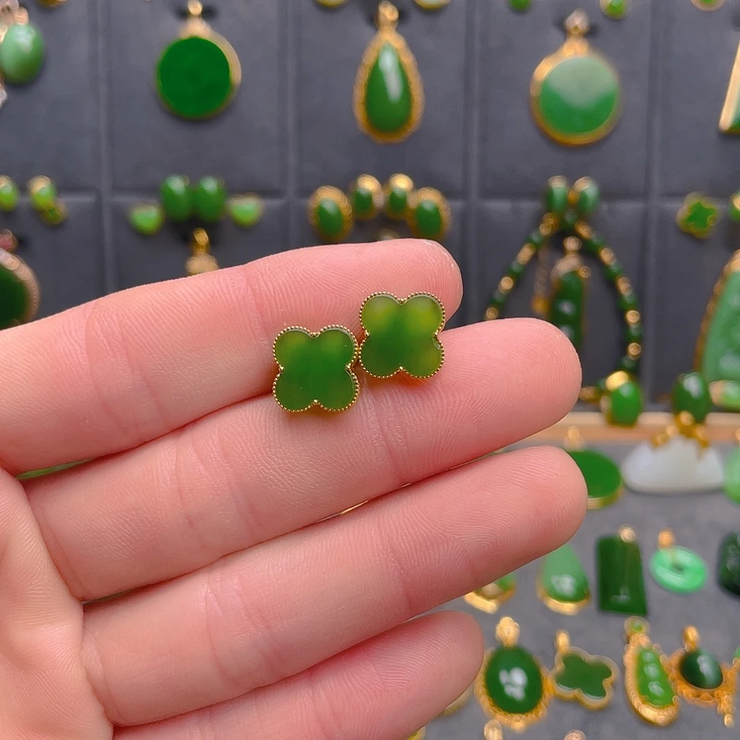 和田玉（碧玉）18K金镶嵌耳饰