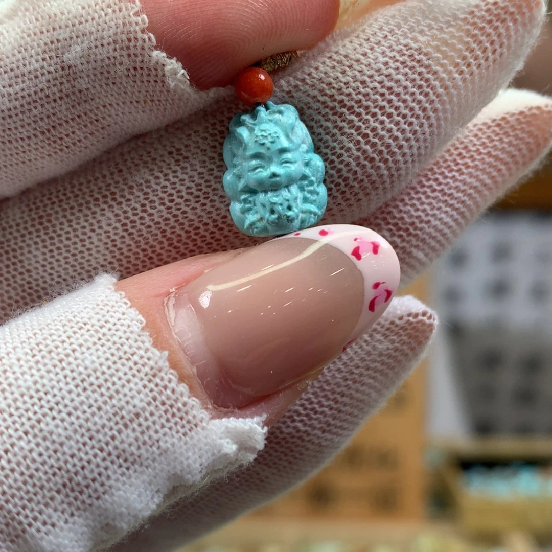 绿松石未镶嵌挂件