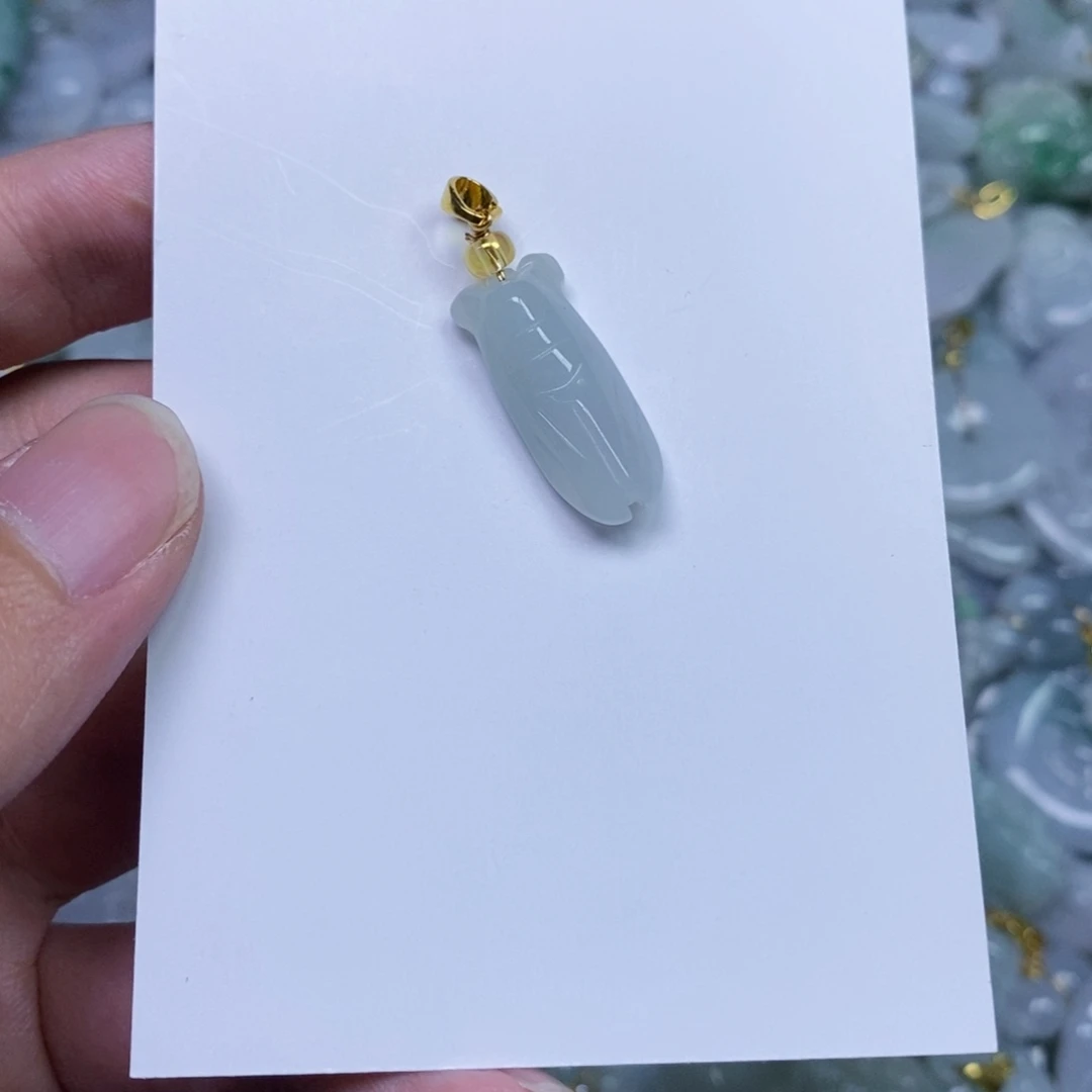 翡翠未镶嵌颈饰66