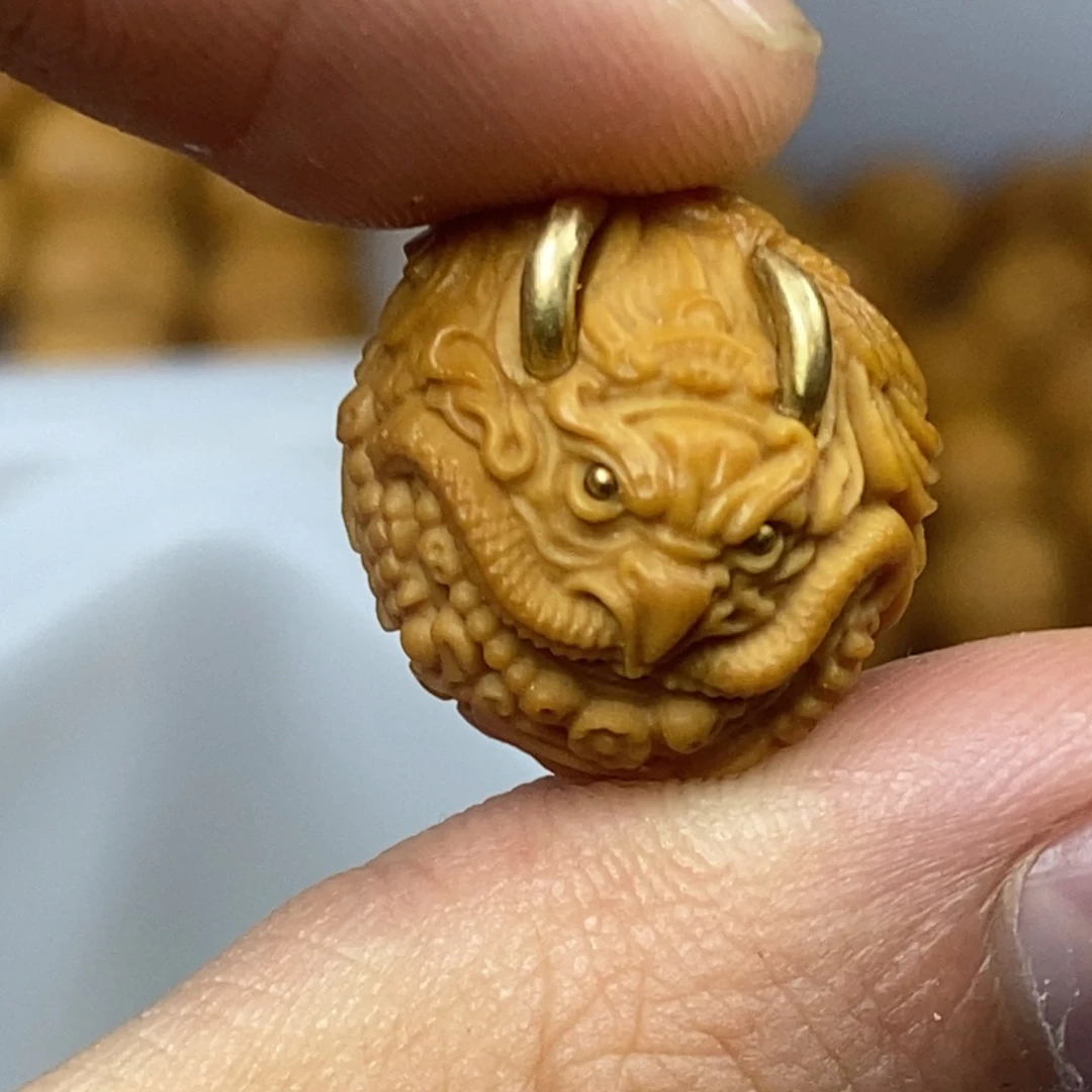 吊坠猴头核桃重工迦楼罗